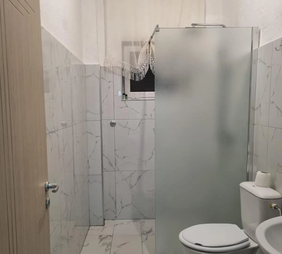 Shuli Apartment Pogradec 0*,